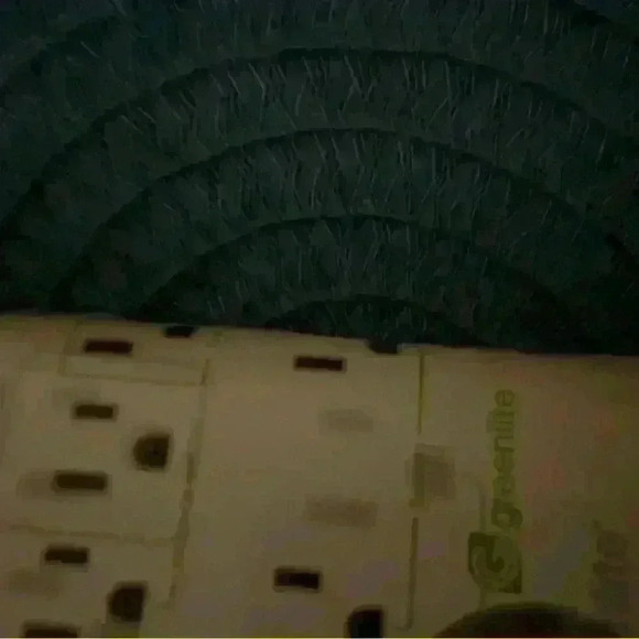 Greenlite Tier1 Advanced Power Strip - Picture 3 of 4